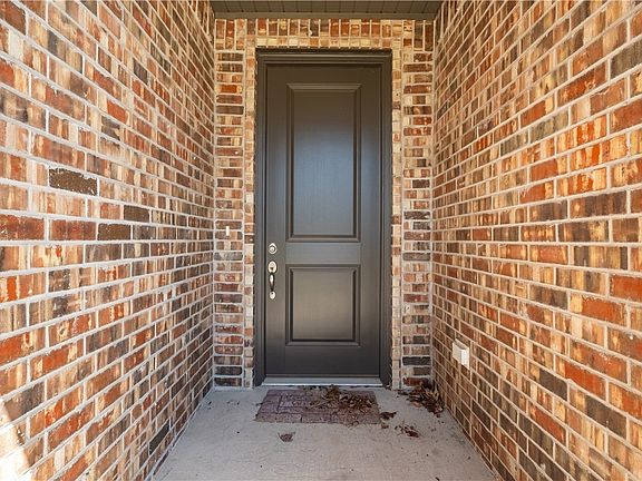 4th image of 1414 Cannon Ln