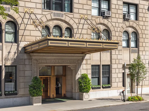 575 Park Avenue image 27 of 28