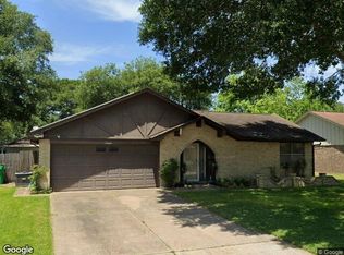 1200 Sagebrush Trl, Baytown, TX 77521