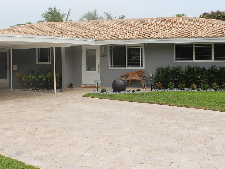 1st image of 3056 NE 15th Ave