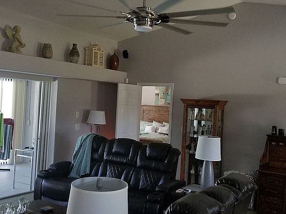 5th image of 1810 N Essex Ave