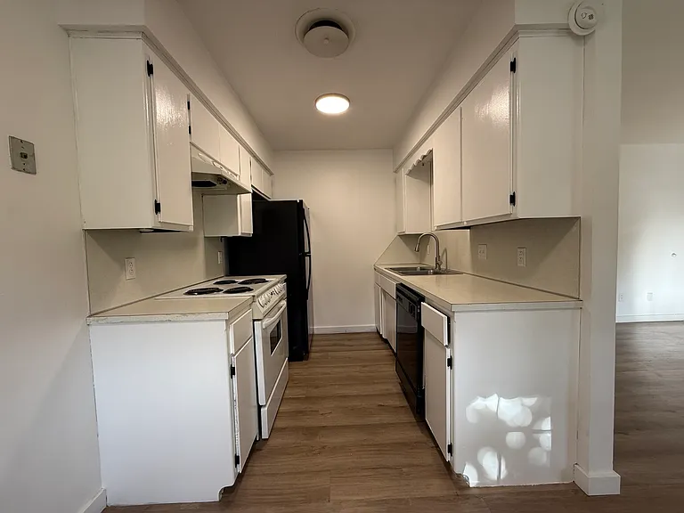1017 S 22nd St #2 — Photo 3