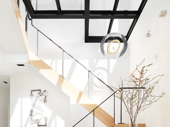 366 Broadway image 5 of 13