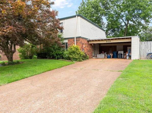 208 Coral Dr, Collinsville, IL 62234