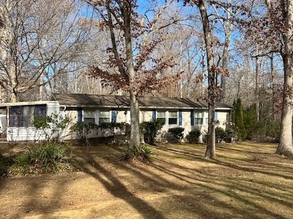 13104 Tower Rd, Doswell, VA 23047