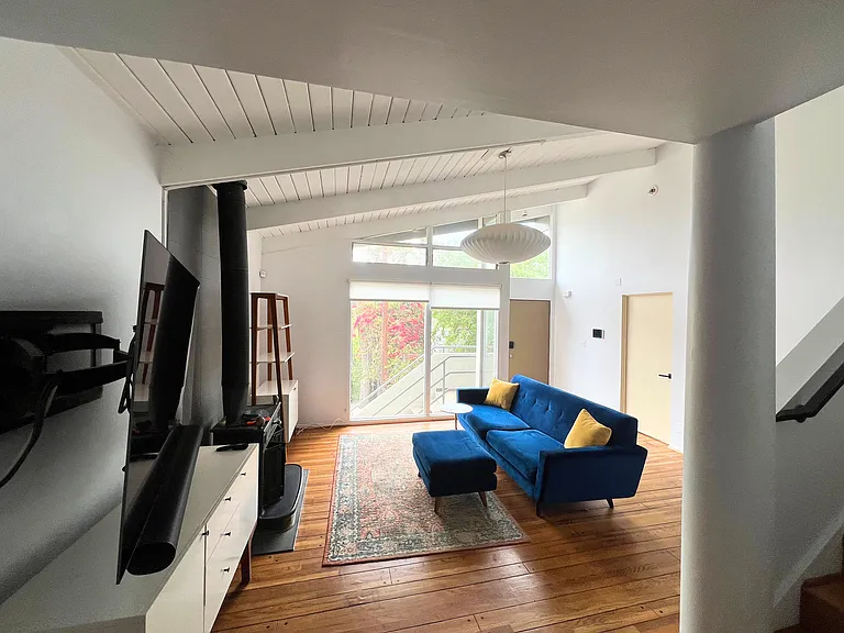 2159 Lyric Ave — Photo 3
