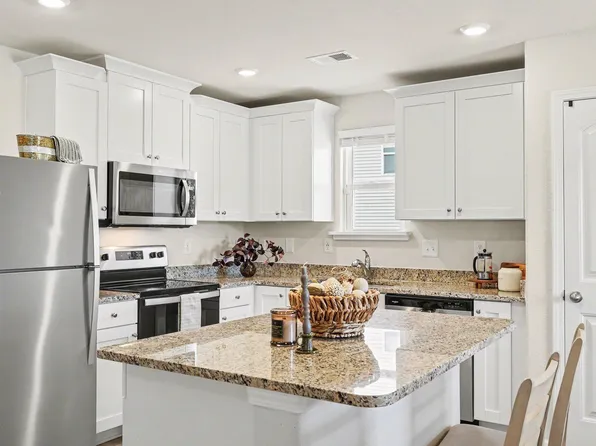 184 Royal Meadow Dr, Angier, NC 27501