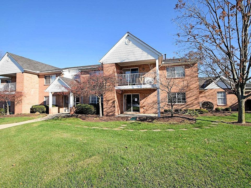 1st image of 3216 Heritage Square Dr Unit 14