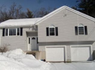 4 Daniel Ct, Salisbury, MA 01952