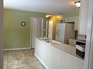 4th image of 5009 N Holborn Dr