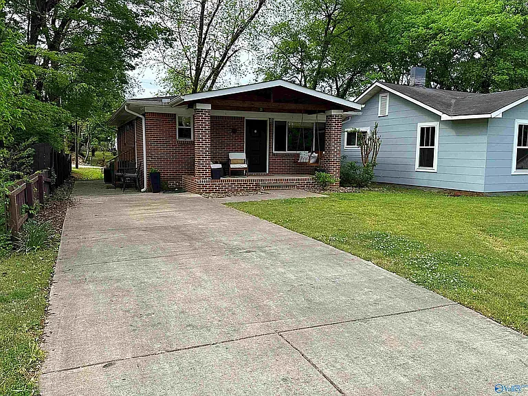 1612 Wellman Ave NE — Photo 4