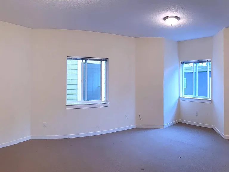 1347 and 1351 High Alley - 2nd Floor Bedroom 2 1347 and 1351 High Alley - 2nd Floor Bedroom 2