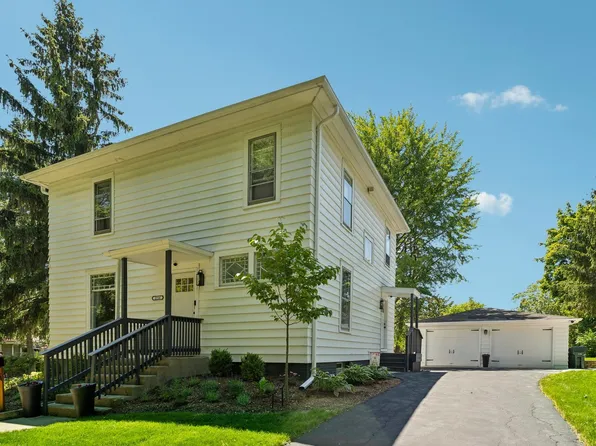 2716 Gilboa Ave, Zion, IL 60099