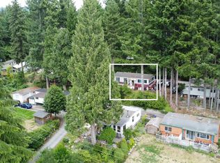 5294 Selma Park Rd #7, Sechelt, BC V0N 3A2