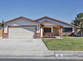 720 S Chesapeake St, Ridgecrest, CA 93555
