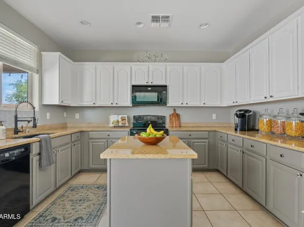 3850 E Longhorn Street, San Tan Valley, AZ 85140