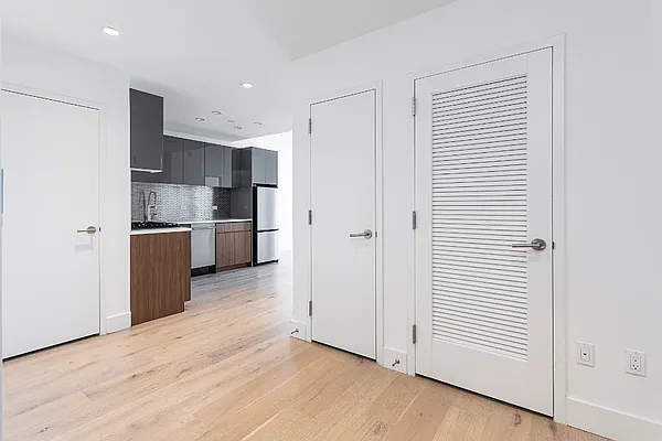 Rented by Living New York | media 34