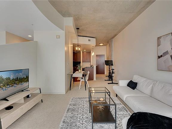 5th image of 155 Court Ave #1410
