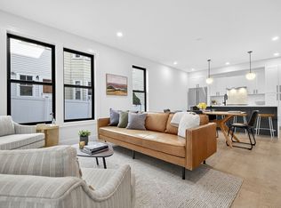 69 Clarendon Ave #A, Somerville, MA 02144