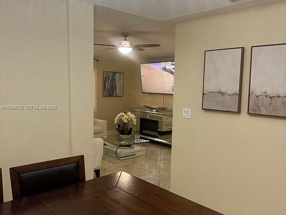 5th image of 3781 Riedel Ave