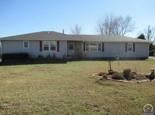 1229 NE 39th St, Topeka, KS 66617