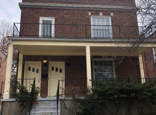 1022 Commodore Dr, Saint Louis, MO 63117