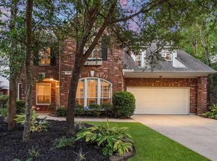 19 N Goldenvine Cir, Spring, TX 77382