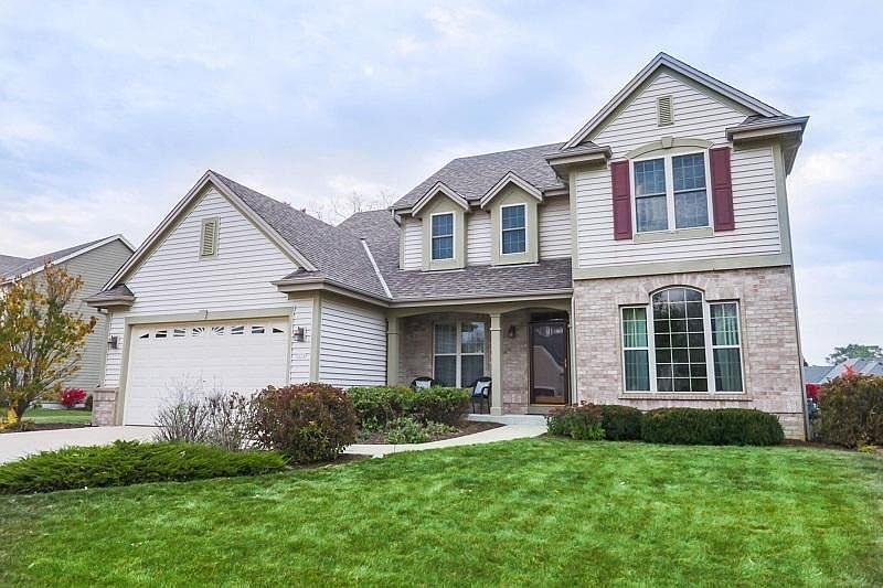 1st image of 3716 E Rosemont Ct