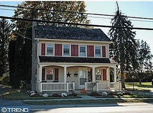 228 E Main St #1, Leola, PA 17540