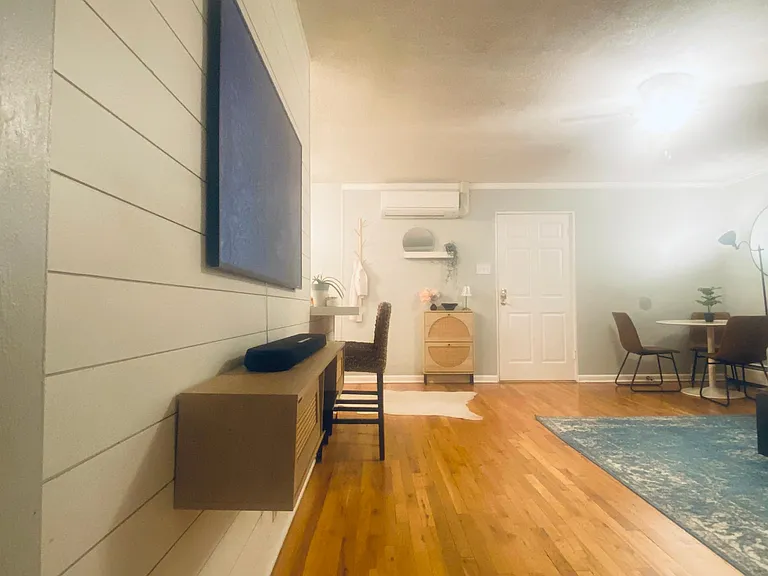 155 N Jackson St #8 — Photo 30