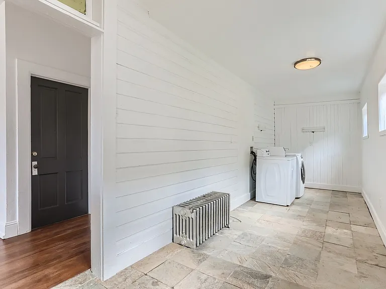 2545 Miner St — Photo 16