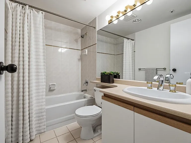 950 Cambie St #1205 — Photo 20