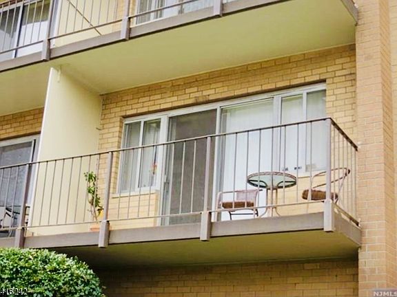 2nd image of 265 Main #108