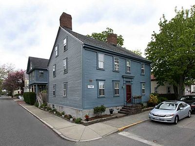 9 Chestnut St, Newport, RI, 02840