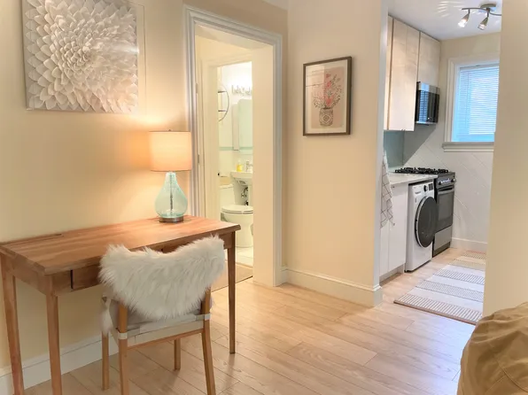 4570 Macarthur Blvd NW, Washington, DC