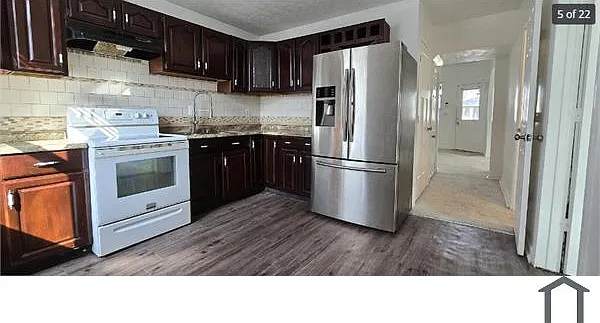 3 bed, 1300 sqft, $1,800 — Photo 3