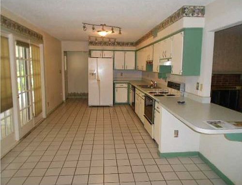 4th image of 11503 Mellowood Dr