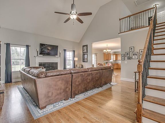 4th image of 2204 Salem Woods Dr