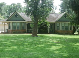 138 Pin Oak Dr, Angleton, TX 77515