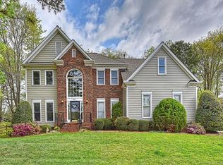 4745 Avonwood Ln, Charlotte, NC 28270