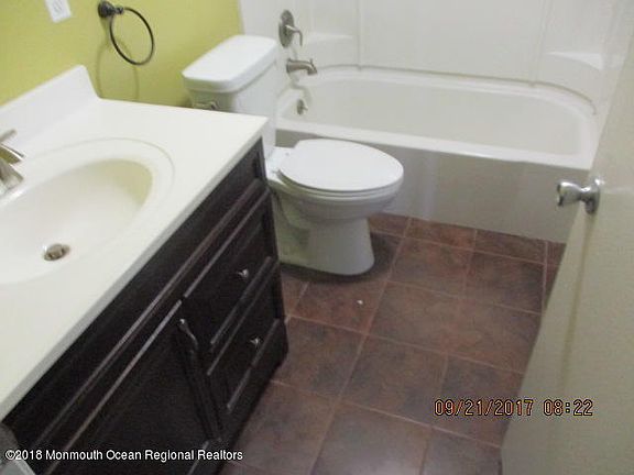 2nd image of 1202 Wellington Pl