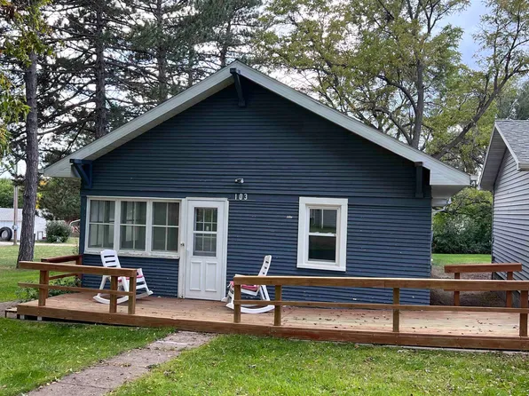 103 S Hamilton St, Eustis, NE 69028