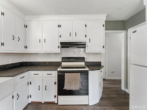 5th image of 45 South Prospect Street