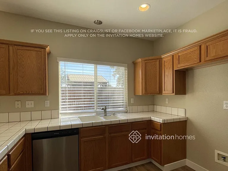9255 Boulder Falls Ct — Photo 9