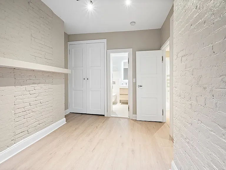 714 Greenwich St #4 — Photo 8