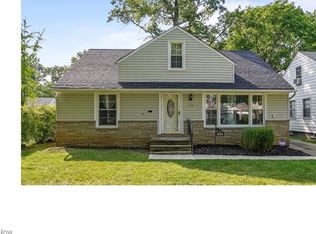 1004 Chelston Rd, Cleveland, OH 44121