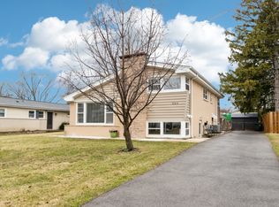 244 Glendale Rd, Glenview, IL 60025