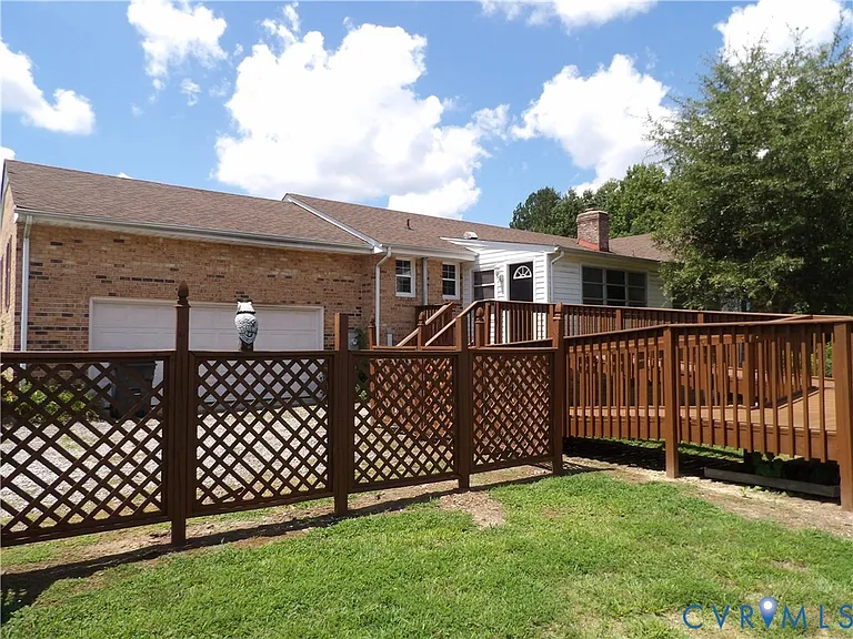 3813 Johnson Rd — Photo 8