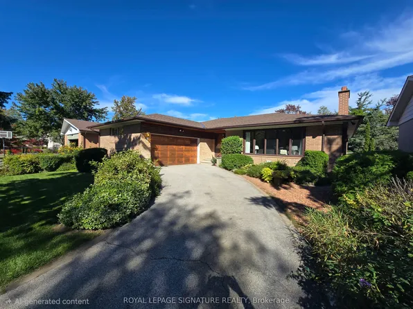 11 Regency Sq, Toronto, ON M1E 1N4