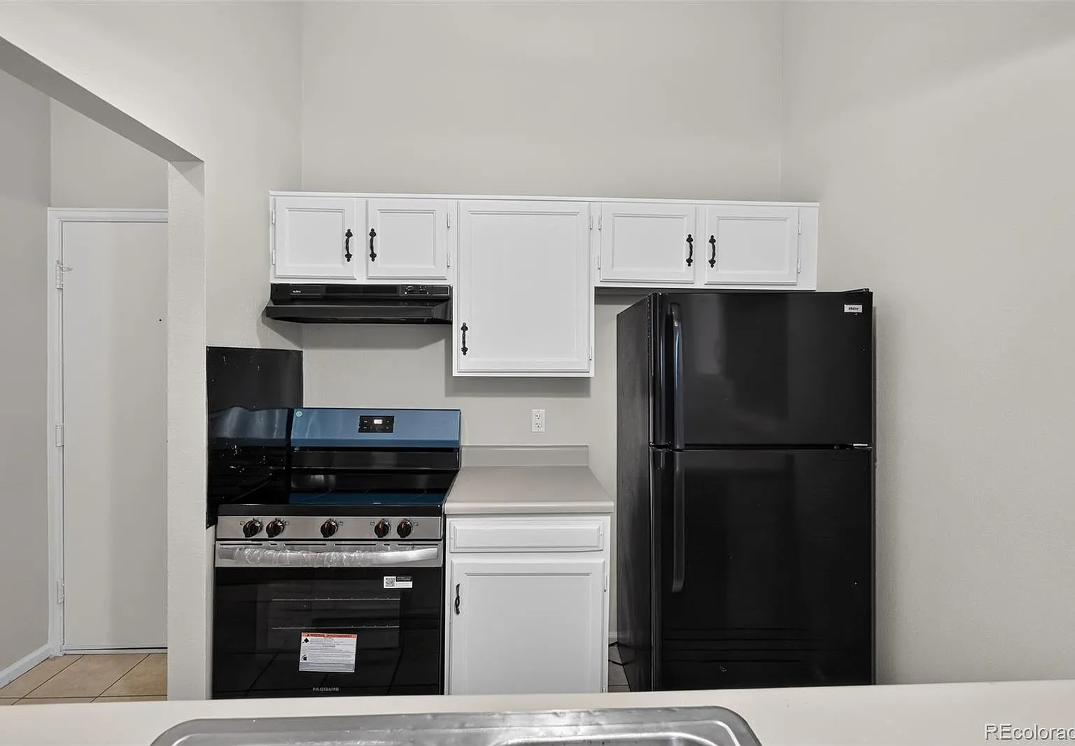 16153 E Alaska Pl — Photo 4